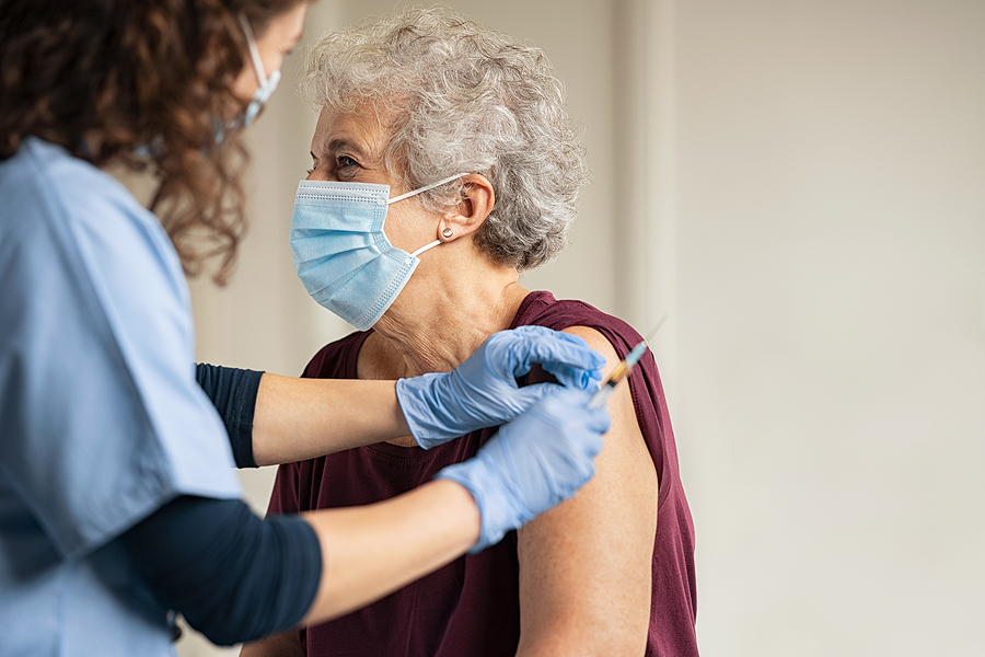 Pfizer Vaccine is Fully Approved: What That Means for Seniors