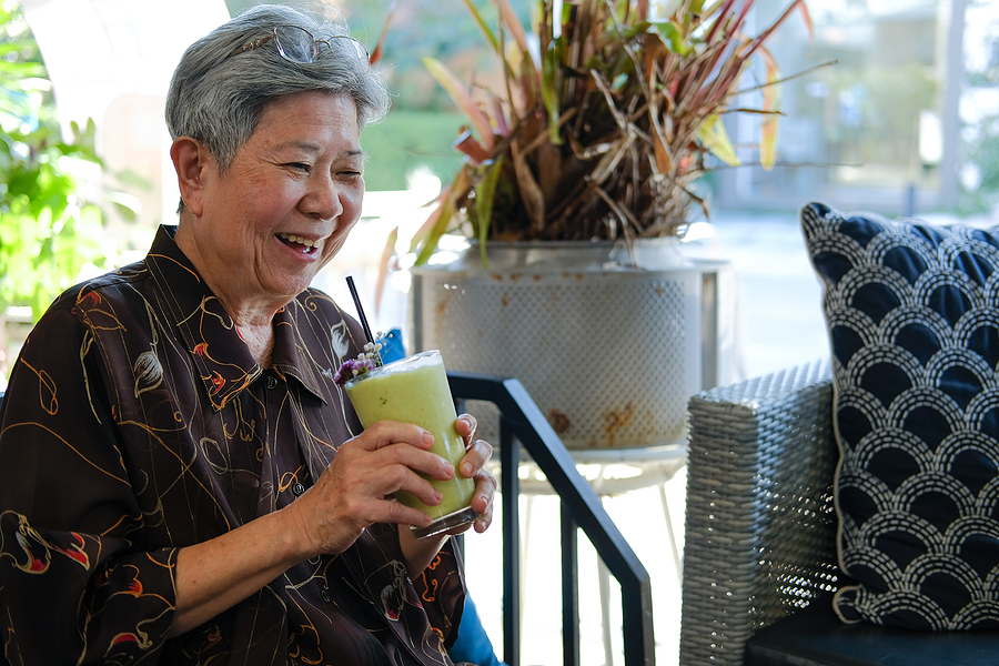 Nutritional Drinks for Seniors and the Elderly