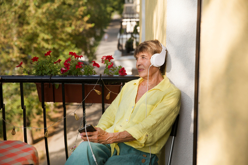 Podcasts for Seniors: 2021 Recommendations